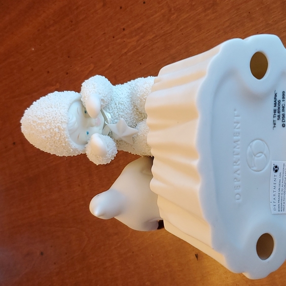 Department 56 snow  "Hit the Mark" - Picture 4 of 4